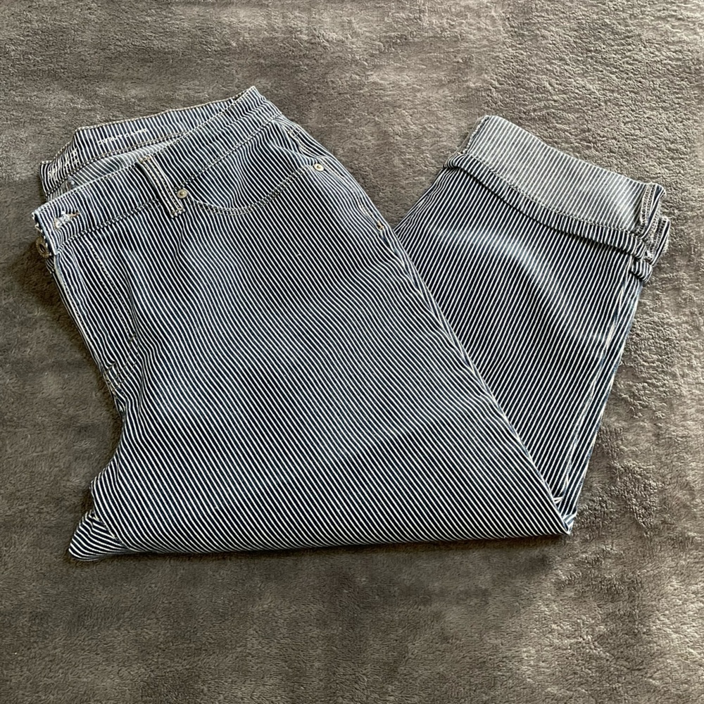 Style & Co Womens Striped Capri Pants